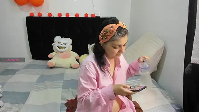 Yin yang hot online show from 10/29/25, 10:17