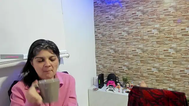 Yin yang hot online show from 11/14/25, 03:05