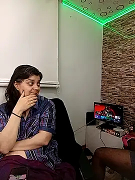 Yin yang hot online show from 11/28/25, 04:37