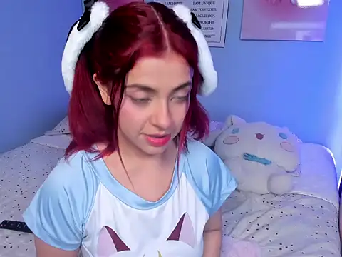 Snapshot of KathiaSaenz_ chatting on 11/08/25, 04:34 KathiaSaenz online show from 11/08/25, 04:34