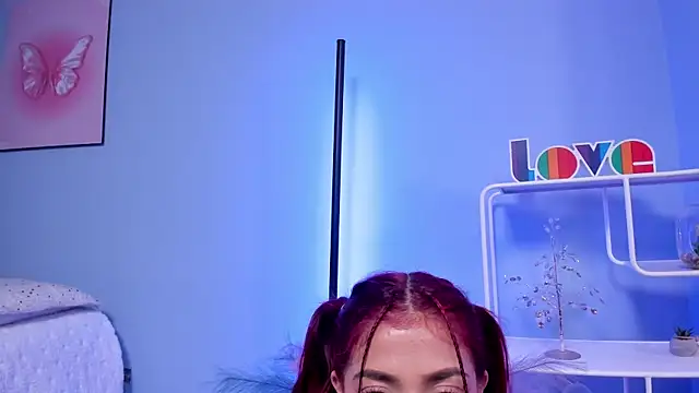 KathiaSaenz  online show from 11/12/25, 04:13