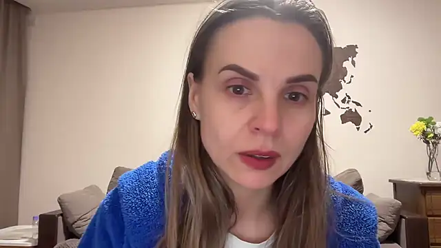 Snapshot of AnnieLove7722 chatting on 11/20/25, 04:29 AnnieLove7722 online show from 11/20/25, 04:29