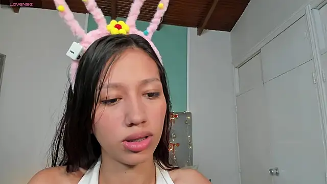 sofi laane online show from 12/16/25, 12:10