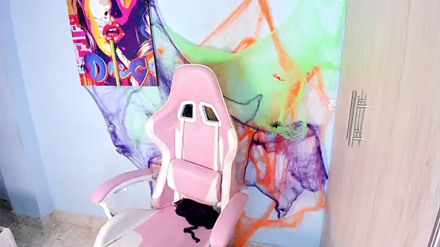 Athenea  fox online show from 10/30/25, 11:55