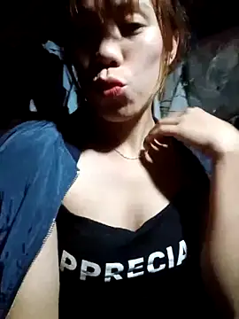 nhinhi-sexy online show from 11/04/25, 12:48