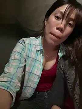 nhinhi-sexy online show from 12/17/25, 05:46