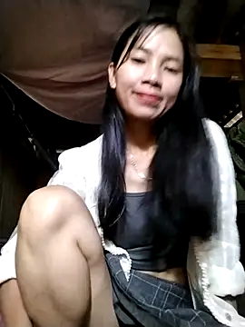 Snapshot of lmc-zz chatting on 10/25/25, 12:51 lmc-zz online show from 10/25/25, 12:51