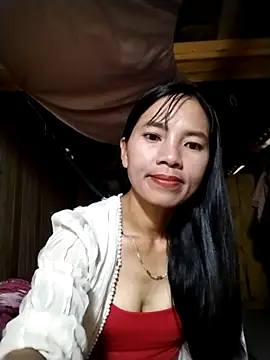 Snapshot of lmc-zz chatting on 10/31/25, 12:00 lmc-zz online show from 10/31/25, 12:00