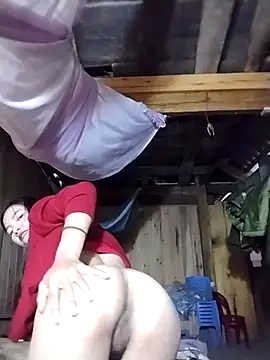 Snapshot of lmc-zz chatting on 11/14/25, 12:09 lmc-zz online show from 11/14/25, 12:09