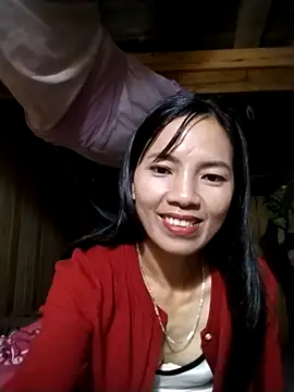 Snapshot of lmc-zz chatting on 11/15/25, 01:29 lmc-zz online show from 11/15/25, 01:29