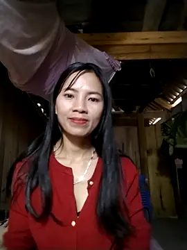 Snapshot of lmc-zz chatting on 11/16/25, 02:39 lmc-zz online show from 11/16/25, 02:39