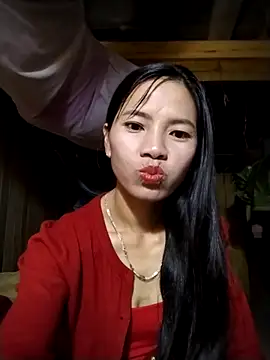 Snapshot of lmc-zz chatting on 11/18/25, 11:37 lmc-zz online show from 11/18/25, 11:37