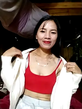 Snapshot of lmc-zz chatting on 11/23/25, 12:54 lmc-zz online show from 11/23/25, 12:54