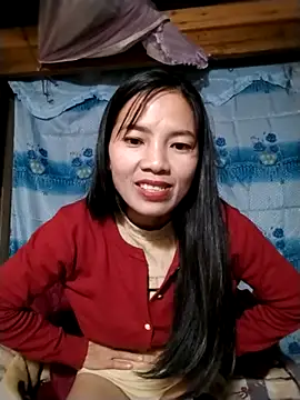 Snapshot of lmc-zz chatting on 11/26/25, 12:50 lmc-zz online show from 11/26/25, 12:50