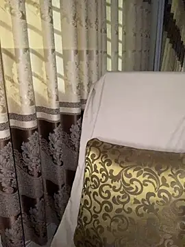 Lydia-a online show from 11/28/25, 02:53