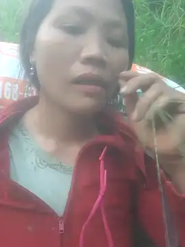 Snapshot of bree-zz chatting on 10/02/25, 10:11 bree-zz online show from 10/02/25, 10:11