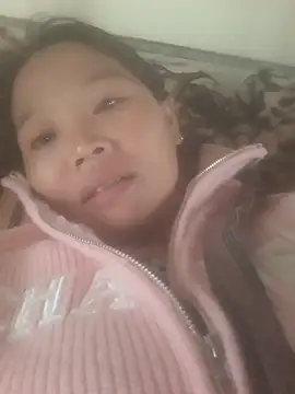 Snapshot of bree-zz chatting on 11/07/25, 02:44 bree-zz online show from 11/07/25, 02:44