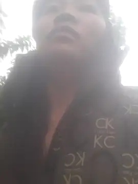 Snapshot of bree-zz chatting on 11/13/25, 12:42 bree-zz online show from 11/13/25, 12:42