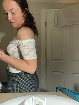 sexybriiiixoxo online show from 05/10/26, 10:15