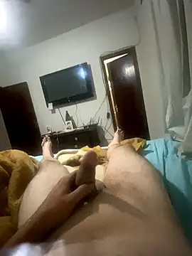 Snapshot of pedrolavras2009 chatting on 11/06/25, 05:41 pedrolavras2009 online show from 11/06/25, 05:41