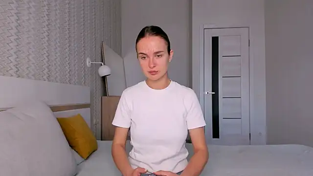 LilMary  online show from 11/04/25, 06:34