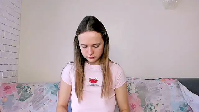 LilMary  online show from 03/11/26, 06:41