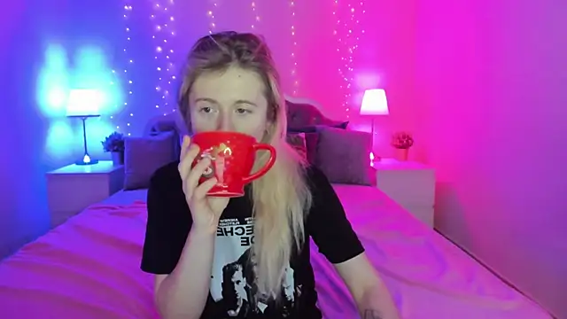 CamillaDreamer online show from 02/08/26, 08:45