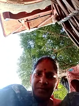 Snapshot of Rs_sonam chatting on 11/30/25, 10:08 Rs sonam online show from 11/30/25, 10:08