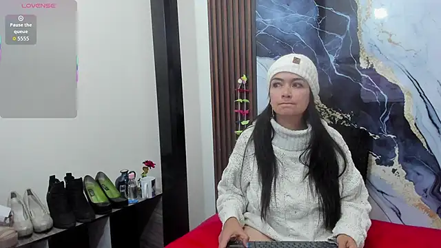 Snapshot of angelinee39 chatting on 10/24/25, 09:17 angelinee39 online show from 10/24/25, 09:17