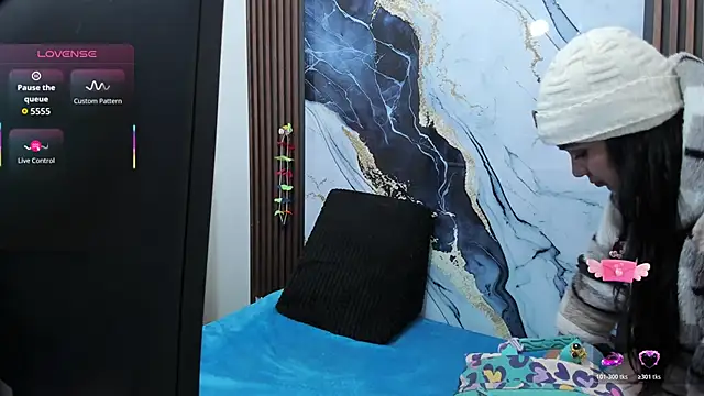 Snapshot of angelinee39 chatting on 11/09/25, 09:40 angelinee39 online show from 11/09/25, 09:40