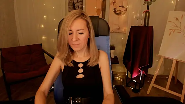 DonnaSmitth online show from 12/19/25, 03:52