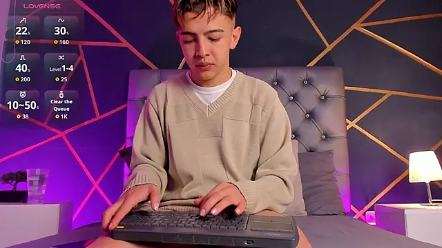 Lian Miller1  online show from 03/20/26, 12:21