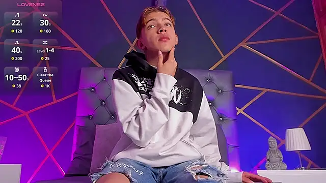 Lian Miller1  online show from 03/28/26, 12:38