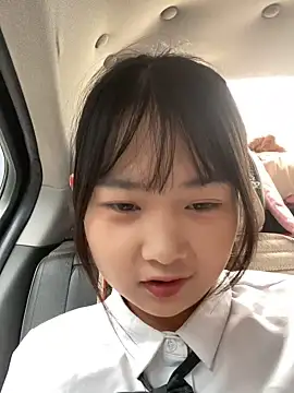 Snapshot of tiantian-26 chatting on 10/07/25, 02:20 tiantian-26 online show from 10/07/25, 02:20