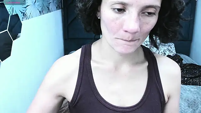 Valery More   online show from 12/18/25, 12:22