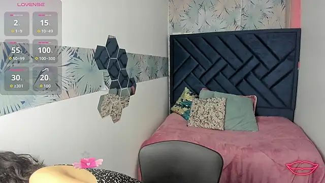 Valery More   online show from 02/17/26, 01:07