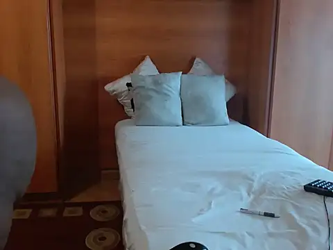 Snapshot of queenteex699 chatting on 09/27/25, 08:41 queenteex699 online show from 09/27/25, 08:41