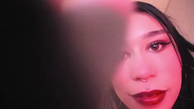 Snapshot of SusanVilla chatting on 11/10/25, 07:35 SusanVilla online show from 11/10/25, 07:35