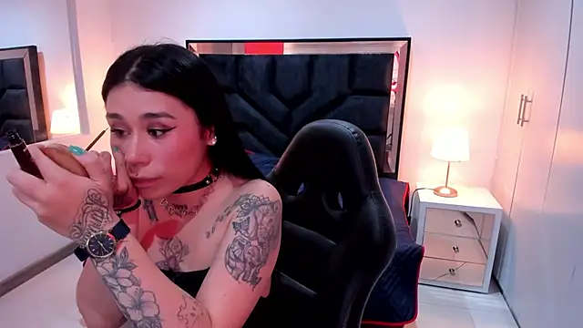 Snapshot of SusanVilla chatting on 11/11/25, 07:47 SusanVilla online show from 11/11/25, 07:47