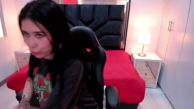 Snapshot of SusanVilla chatting on 11/13/25, 07:35 SusanVilla online show from 11/13/25, 07:35