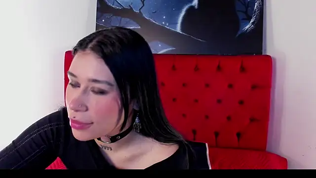 Snapshot of SusanVilla chatting on 12/04/25, 03:21 SusanVilla online show from 12/04/25, 03:21