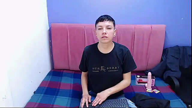 Snapshot of alexmadisoncm101 chatting on 10/08/25, 03:04 alexmadisoncm101 online show from 10/08/25, 03:04