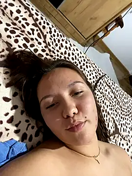 CamillaHessel online show from 10/24/25, 01:51
