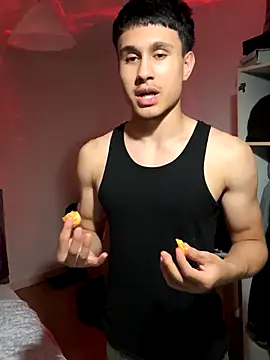 adgymwear1 online show from 10/03/25, 07:11