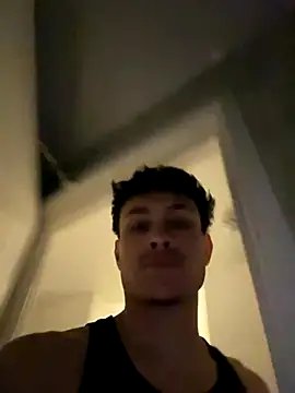 adgymwear1 online show from 10/04/25, 07:12