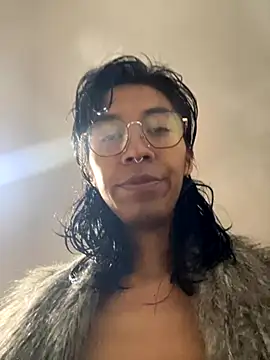 MadamLeRouge online show from 10/12/25, 10:09