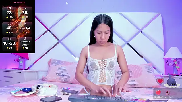 Amelia Rivas online show from 11/07/25, 07:47