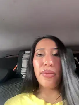 Amelia Rivas online show from 04/08/26, 03:45