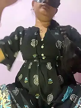 Snapshot of TeluguIshu_teen20 chatting on 02/28/26, 07:04 TeluguIshu teen20 online show from 02/28/26, 07:04