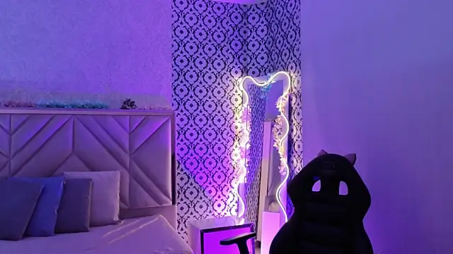 Ixchel tay online show from 02/17/26, 03:25